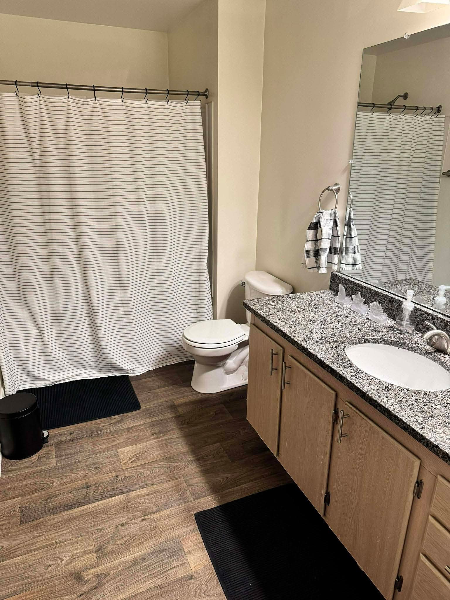 300 falling leaf Ln apt. 324